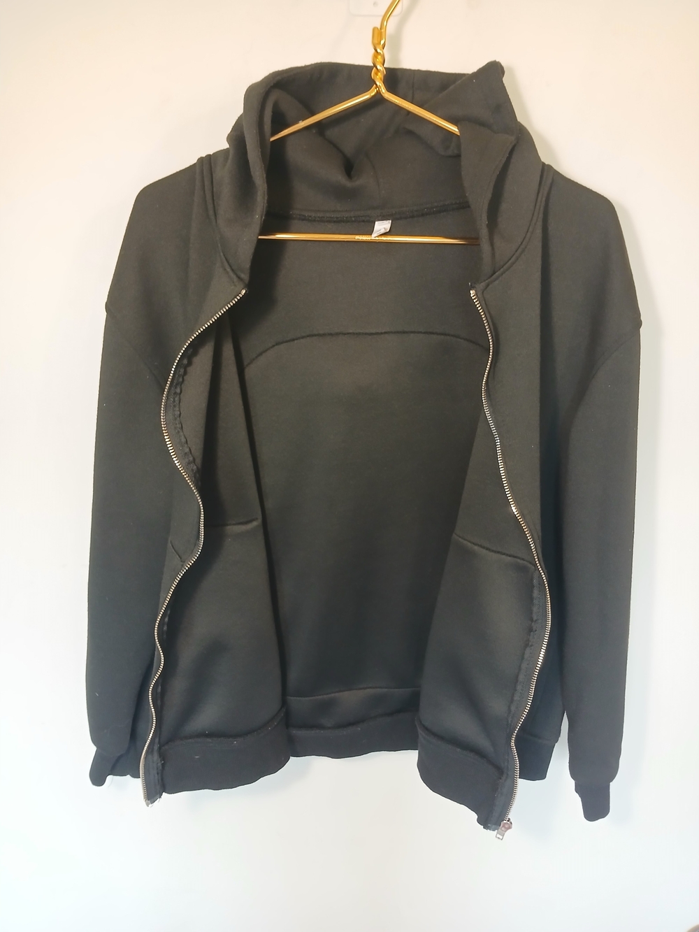 Black Hooded Jacket with Integrated Backpack Pocket - Picture 4 of 9
